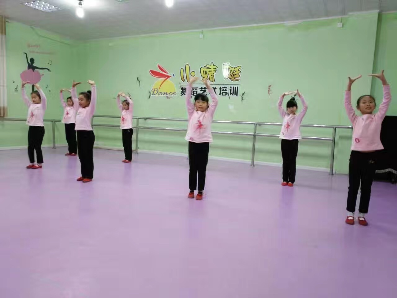 舞蹈地膠 舞蹈地膠