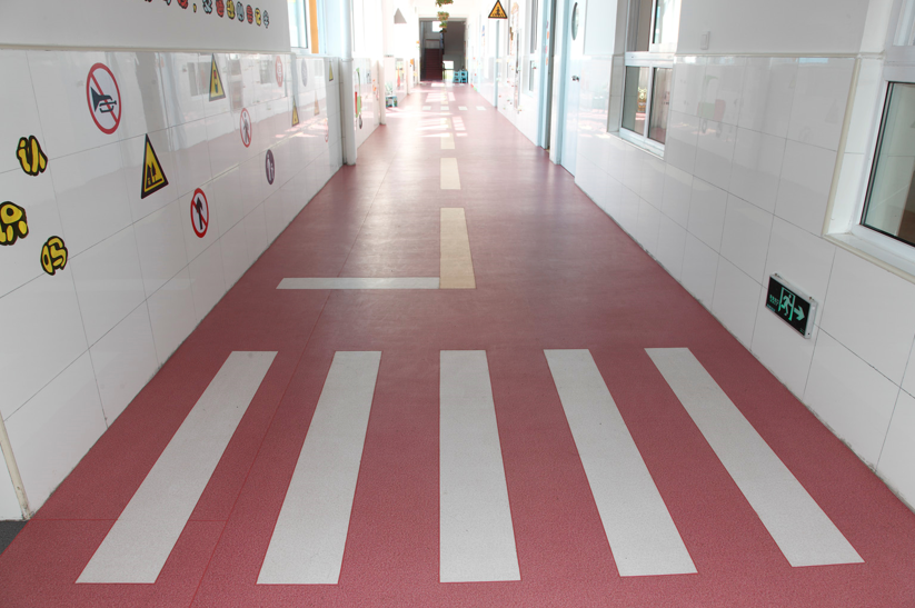 幼兒園專用塑膠地板健康嗎？【騰方PVC地板】